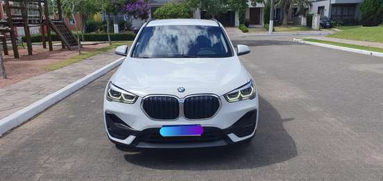 BMW-X1-2021