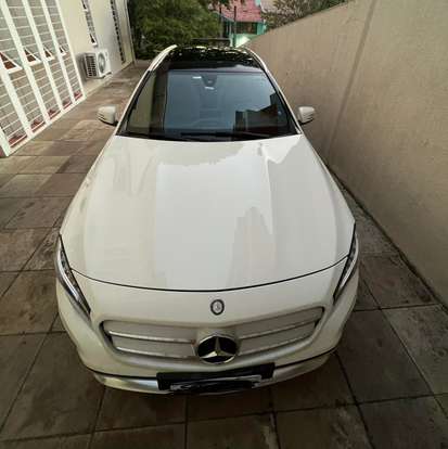 MERCEDES-BENZ-GLA 200-2015