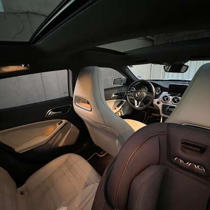 MERCEDES-BENZ-GLA 200-2015