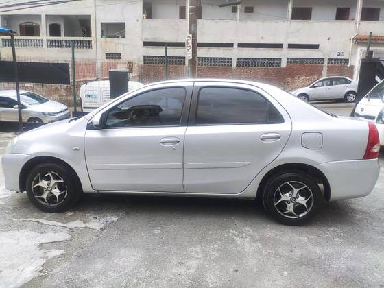 TOYOTA ETIOS 1.5 XS SEDAN 16V FLEX 4P MANUAL