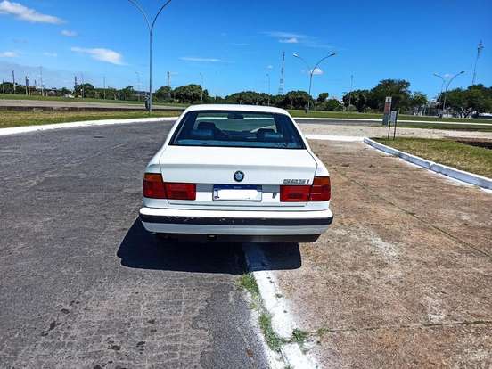 BMW-525i-1992