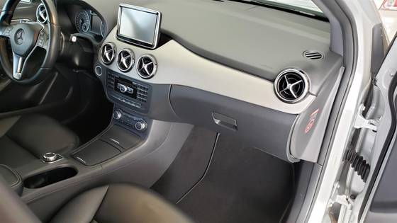 MERCEDES-BENZ B 200 1.6 SPORT TURBO GASOLINA 4P AUTOMÁTICO