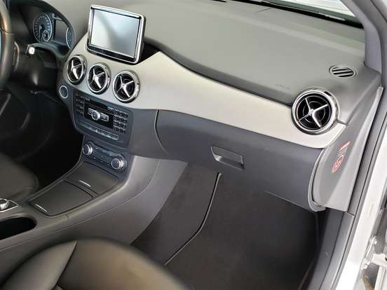MERCEDES-BENZ-B 200-1.6 SPORT TURBO GASOLINA 4P AUTOMÁTICO MERCEDES-BENZ-B 200-2014