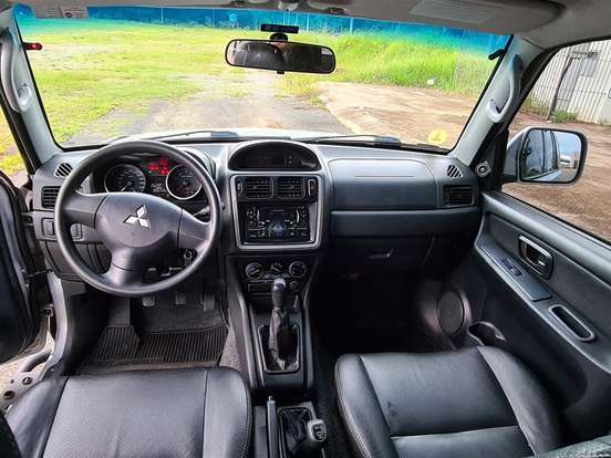 MITSUBISHI-PAJERO TR4-2.0 4X4 16V FLEX 4P MANUAL MITSUBISHI-PAJERO TR4-2010
