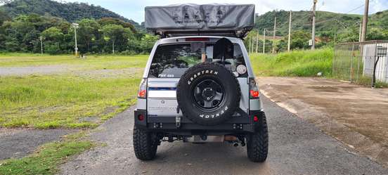 MITSUBISHI-PAJERO TR4-2010