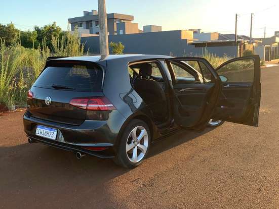 VOLKSWAGEN-GOLF-2.0 TSI GTI 16V TURBO GASOLINA 4P AUTOMÁTICO VOLKSWAGEN-GOLF-2014