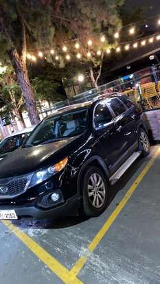 KIA-SORENTO-2011