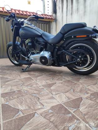 HARLEY-DAVIDSON SOFTAIL FAT BOY SPECIAL 