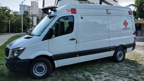 MERCEDES-BENZ SPRINTER 2.2 CDI DIESEL FURGÃO 415 MANUAL