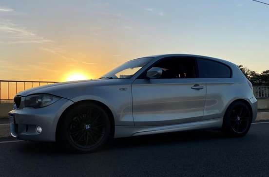 BMW-118i-2012