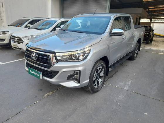 TOYOTA HILUX 2.8 SRV 4X4 CD 16V DIESEL 4P AUTOMÁTICO