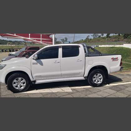 TOYOTA HILUX 3.0 SR 4X4 CD 16V TURBO INTERCOOLER DIESEL 4P MANUAL