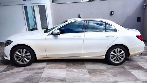 MERCEDES-BENZ C 180 1.6 CGI GASOLINA AVANTGARDE 9G-TRONIC