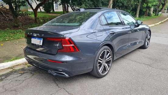 VOLVO-S60-2019