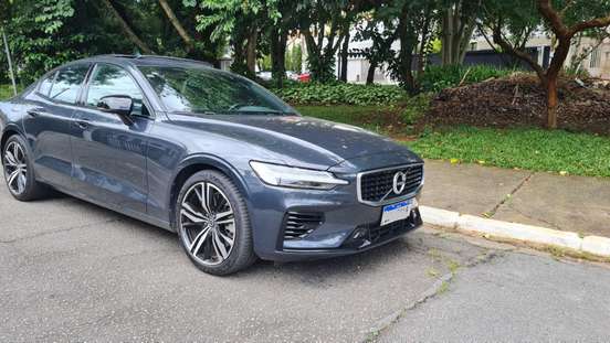 VOLVO-S60-2.0 T8 R-DESIGN HÍBRIDO 4P AUTOMÁTICO VOLVO-S60-2019