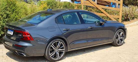 VOLVO-S60-2019