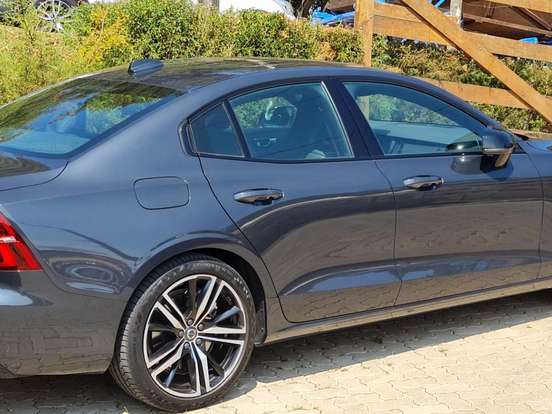 VOLVO-S60-2.0 T8 R-DESIGN HÍBRIDO 4P AUTOMÁTICO VOLVO-S60-2019