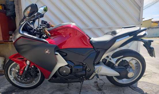 HONDA-VFR 1200F HONDA-VFR 1200F-2010