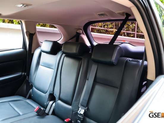 MITSUBISHI-OUTLANDER-3.0 GT 4X4 V6 24V GASOLINA 4P AUTOMÁTICO MITSUBISHI-OUTLANDER-2015
