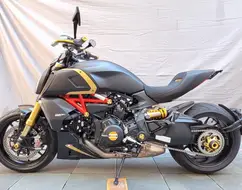 DUCATI DIAVEL 1260 S DUCATI DIAVEL 1260 S