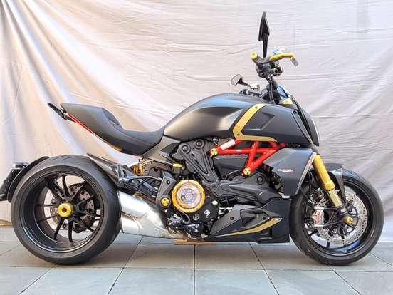 DUCATI-DIAVEL 1260 S DUCATI-DIAVEL 1260 S-2022