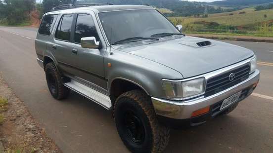 TOYOTA-HILUX SW4-2.8 4X4 8V DIESEL 4P MANUAL TOYOTA-HILUX SW4-1995