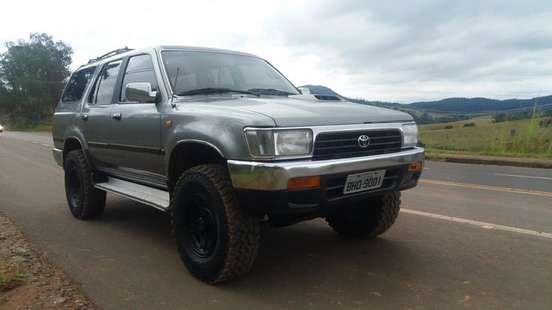 TOYOTA-HILUX SW4-1995