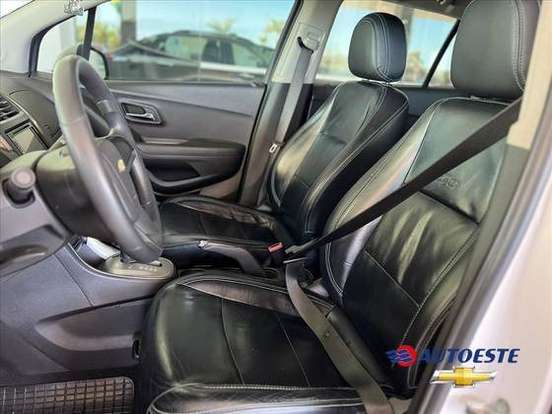 CHEVROLET-TRACKER-2015
