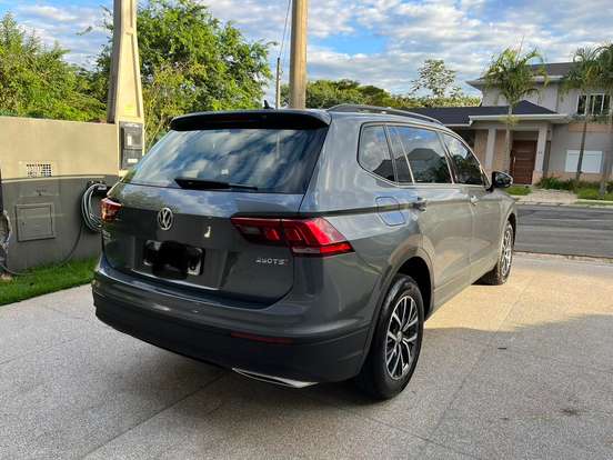 VOLKSWAGEN-TIGUAN-2018