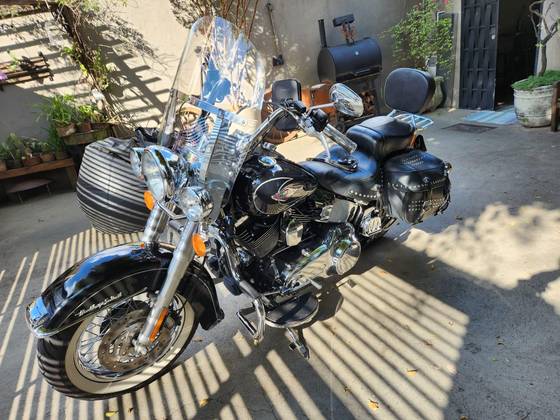 HARLEY-DAVIDSON SOFTAIL HERITAGE CLASSIC 