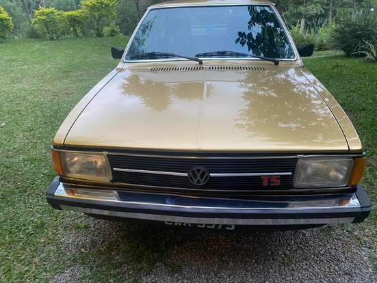 VOLKSWAGEN-PASSAT-1980