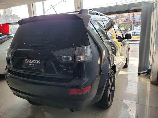MITSUBISHI-OUTLANDER-2008