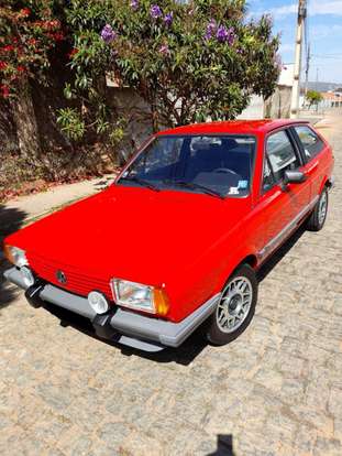 VOLKSWAGEN-GOL-1984