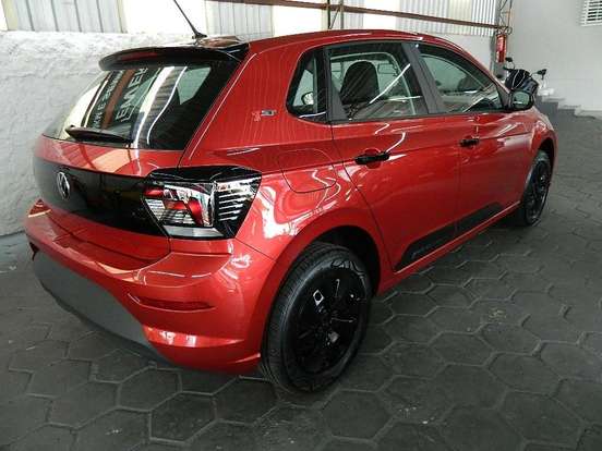 VOLKSWAGEN-POLO-2023