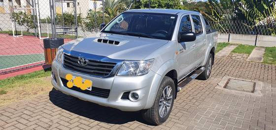 TOYOTA HILUX 3.0 SR 4X4 CD 16V TURBO INTERCOOLER DIESEL 4P AUTOMÁTICO