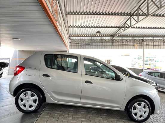 RENAULT-SANDERO-1.0 AUTHENTIQUE 16V FLEX 4P MANUAL RENAULT-SANDERO-2016