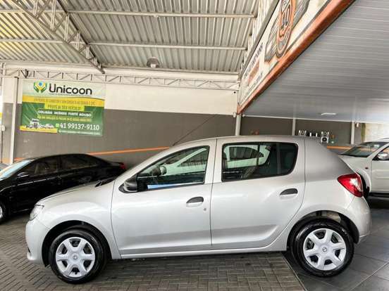 RENAULT-SANDERO-2016