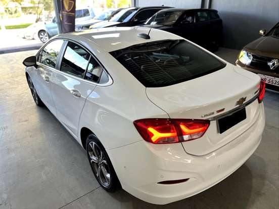 CHEVROLET-CRUZE-2019
