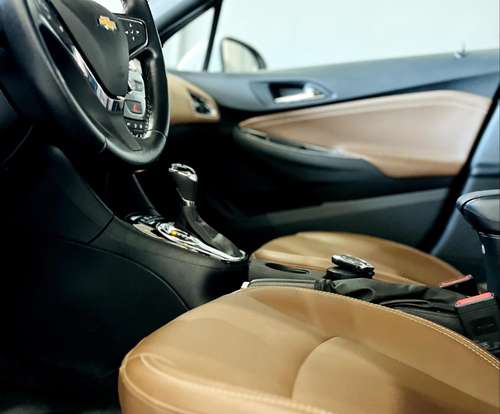 CHEVROLET-CRUZE-2019
