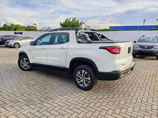 FIAT-TORO-2.0 16V TURBO DIESEL FREEDOM 4WD AT9 FIAT-TORO-2018