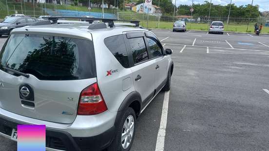NISSAN-LIVINA-2012