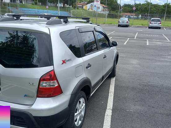 NISSAN-LIVINA-1.8 SL X-GEAR 16V FLEX 4P AUTOMÁTICO NISSAN-LIVINA-2012