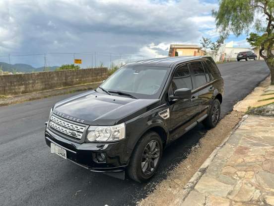 LAND ROVER-FREELANDER 2-2011