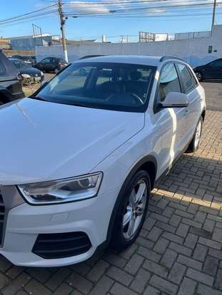 AUDI-Q3-2017