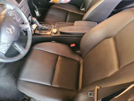 MERCEDES-BENZ-C 180-2010