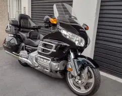 HONDA GL 1800 GOLD WING HONDA GL 1800 GOLD WING