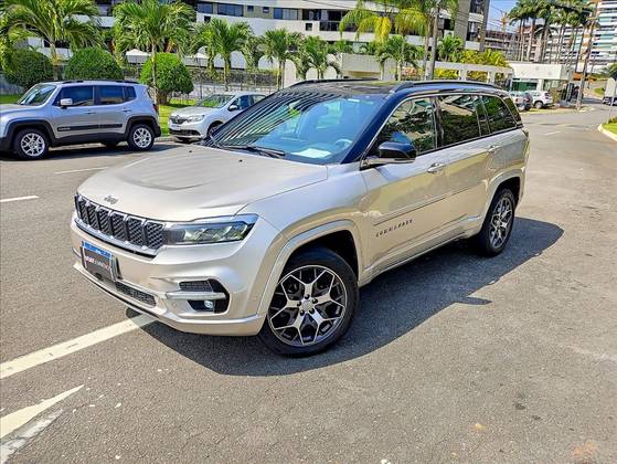 JEEP COMMANDER 2.0 TD380 TURBO DIESEL OVERLAND AT9