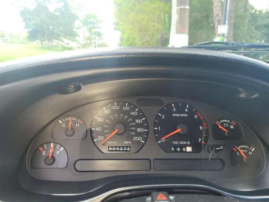 FORD-MUSTANG-1995