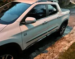 FIAT TORO 2.0 16V TURBO DIESEL FREEDOM 4WD AT9 FIAT TORO 2.0 16V TURBO DIESEL FREEDOM 4WD AT9