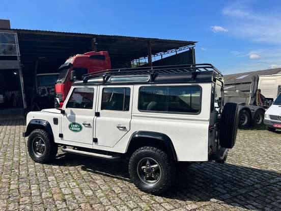LAND ROVER-DEFENDER-1996